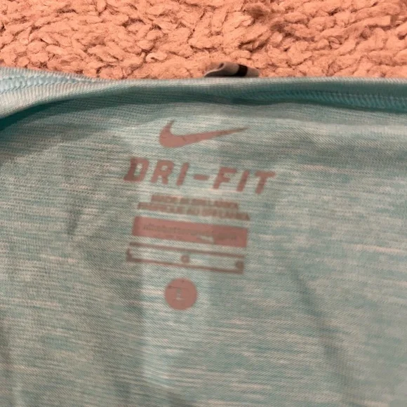 3 Women’s Large Nike Dri-FIT Shirts - Picture 3 of 3